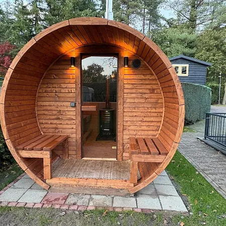 Sfeervolle Met Sauna Aan De Rand Het Bos * Putten