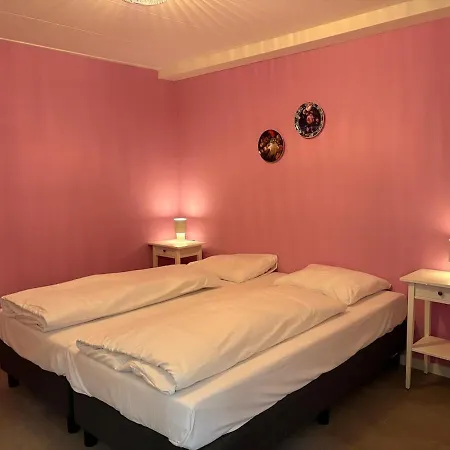 Sfeervolle Met Sauna Aan De Rand Het Bos 別荘