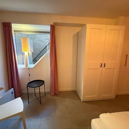 Casa vacanze Sfeervolle Met Sauna Aan De Rand Het Bos *