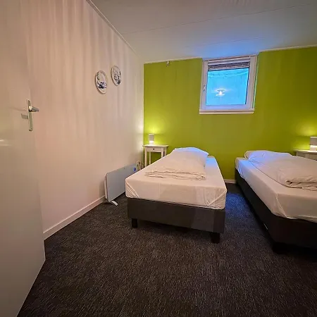 Sfeervolle Met Sauna Aan De Rand Het Bos