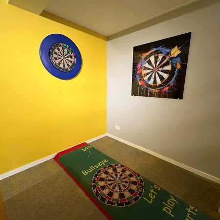 Sfeervolle Met Sauna Aan De Rand Het Bos 別荘 *