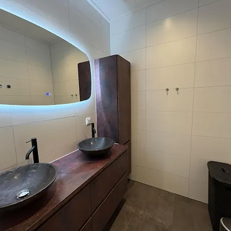 Casa vacanze Sfeervolle Met Sauna Aan De Rand Het Bos Putten