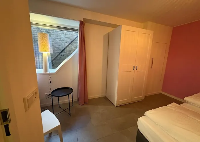 Sfeervolle Met Sauna Aan De Rand Het Bos 度假居 *