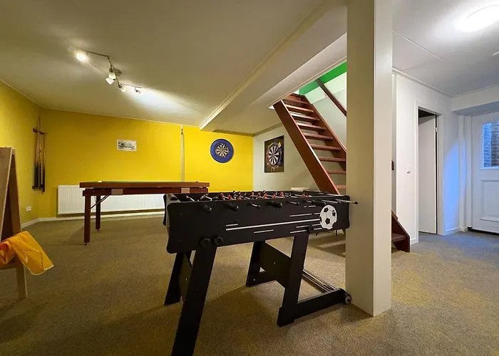 Sfeervolle Met Sauna Aan De Rand Het Bos *