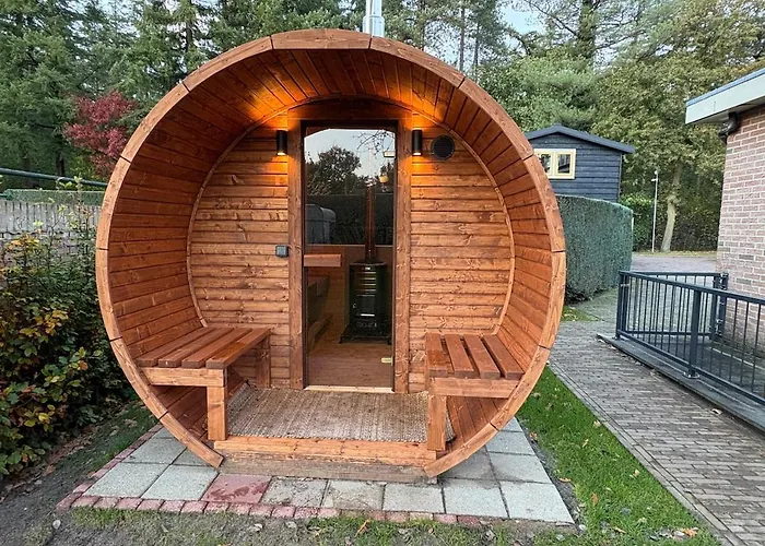 Sfeervolle Met Sauna Aan De Rand Het Bos * Putten