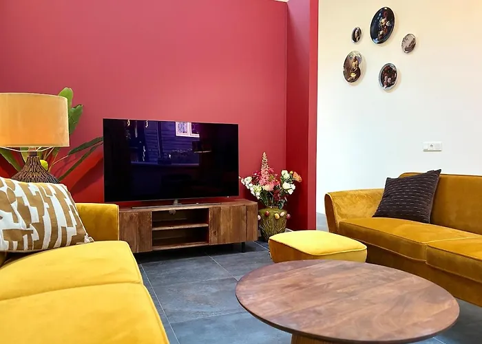 Prázdninový dům Sfeervolle Met Sauna Aan De Rand Het Bos