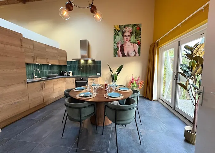 Sfeervolle Met Sauna Aan De Rand Het Bos Prázdninový dům *