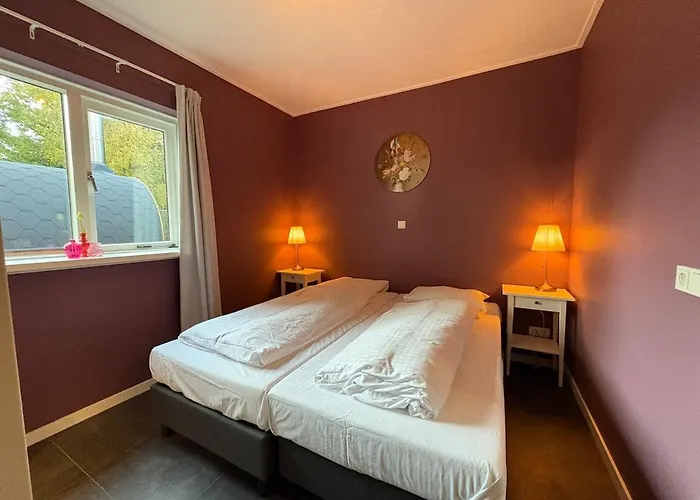 Sfeervolle Met Sauna Aan De Rand Het Bos Prázdninový dům